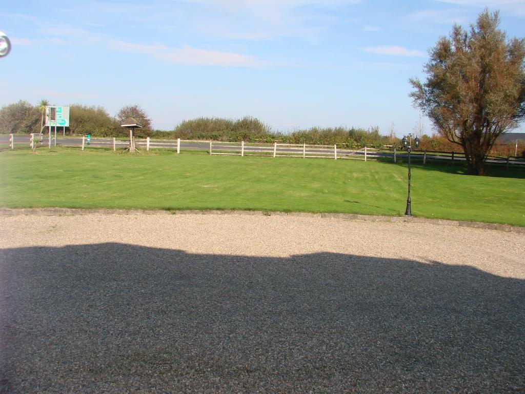 Padua Guest Accommodation Rosslare Rosslare Harbour エクステリア 写真